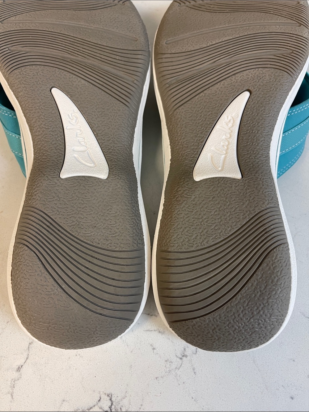 Women's Clarks, Breeze Sea Sandal - Teal / Turquoise - Size 9 Worn 4-5 Times - Picture 11 of 17
